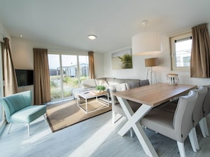 Bungalow | Living room - Modern Chalet With Dishwasher, Near the Beach (Hollum)