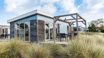 Bungalow | Outdoor dining