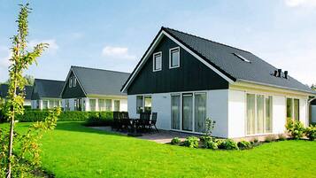 Villa | Exterior