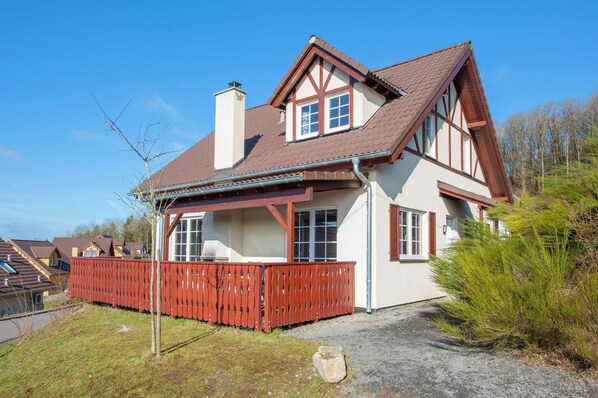 Villa | Exterior