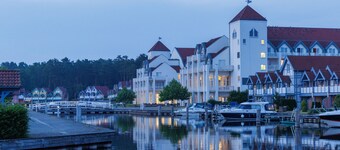 Cozy Holiday Home with Wood Burning Stove near Water