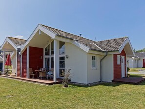 House | Exterior - Bungalow by the Sea With Sauna in Germany (Sierksdorf)