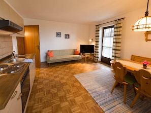 Apartment | Private kitchen | Oven - Ground Floor Apartment With Oven, at a Nature Reserve Area (Neuschoenau)