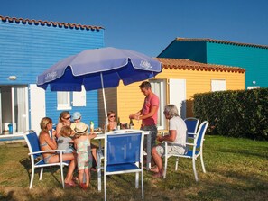 Balcony - Modern Family Getaway (Le Chateau-d'Oleron)