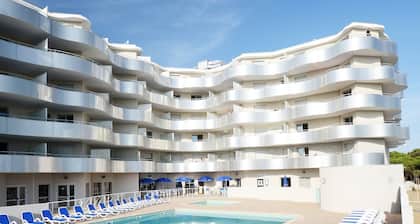 Apartment in Le Lotus Blanc With Sea View