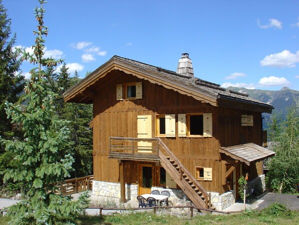 Chalet | Exterior - Traditional Chalet in the Large 3 Vallées Near the Slopes (Courchevel)