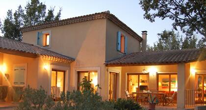 Luxurious Villa With Private Pool at Saignon France