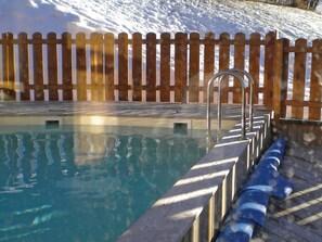 Outdoor pool, a heated pool - Alpine Retreat w/ Balcony (Bourg-Saint-Maurice)