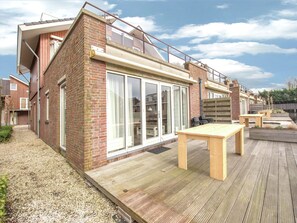 Apartment | Balcony - Nice Apartment with Dishwasher near Amsterdam (Uitgeest)