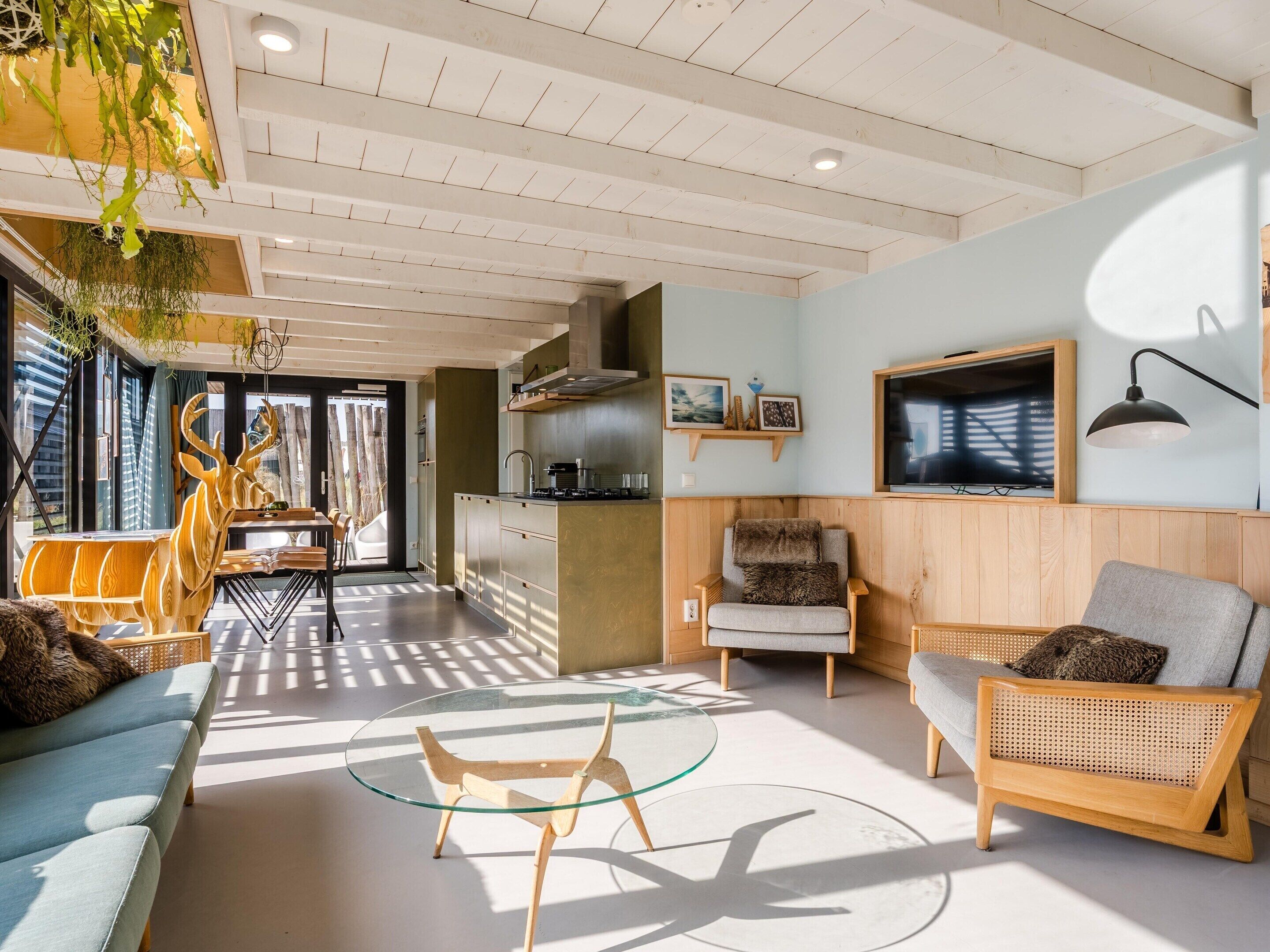 House | Living room | TV