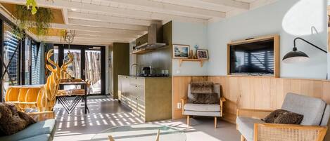 House | Living room | TV