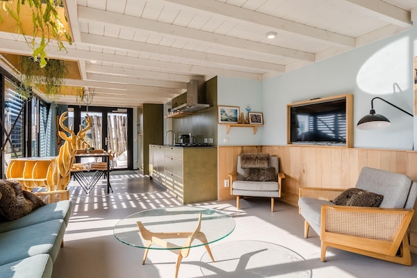 House | Living room | TV