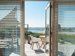 Cottage | Balcony - Detached eco Cottage, Located on the Grevelingenmeer (Ouddorp)