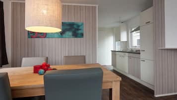 Chalet | Dining