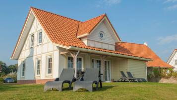 Villa | Exterior