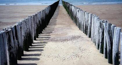 Luxury Villa, 2 Baths, nr Beach