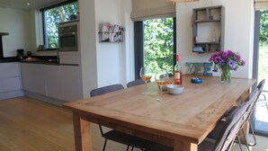 Dining - Beautiful new Villa With Sauna Surrounded by Dune Reserve Near the sea (Egmond aan den Hoef)