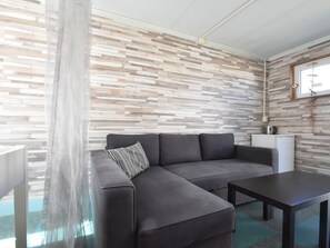 Living room - Beautiful Holiday Home in Castricum Aan Zee With Dune Views (Castricum)