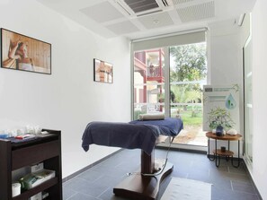 Bed sheets - Apartment in Cavalaire Near Sandy Beach (Cavalaire-sur-Mer)