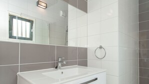 House | Bathroom - Great Lodge With a Nice Terrace, in Bloemendaal (Overveen)
