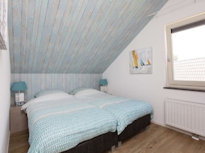 House | 2 bedrooms, individually furnished, bed sheets