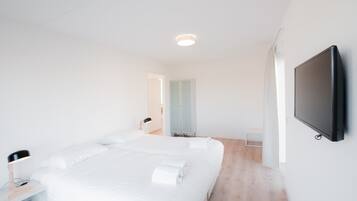 House | 5 bedrooms, individually furnished