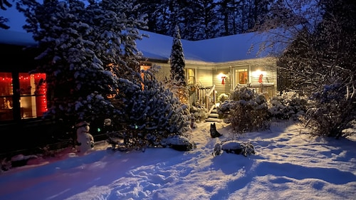 Blue Spruce Lakefront Retreat - Recharge, reset, renew.