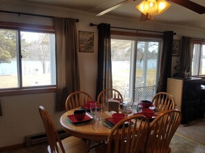 Dining - Sugar Island cabin on the water, doorway to great fishing and duck hunting! (Sault Ste. Marie)