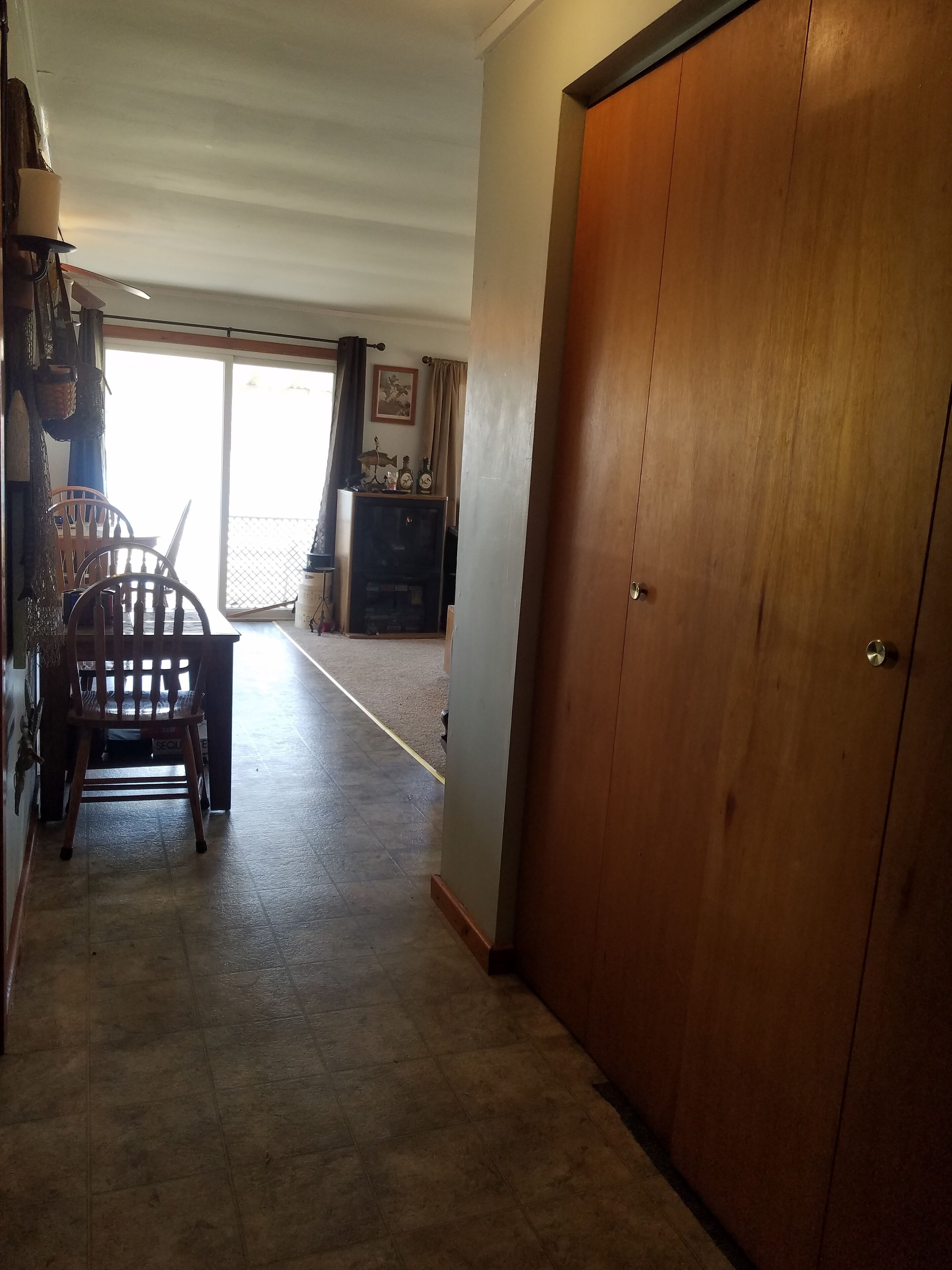 Sugar Island cabin on the water, doorway to great fishing and duck hunting!