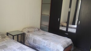 2 bedrooms, iron/ironing board, Internet, bed sheets