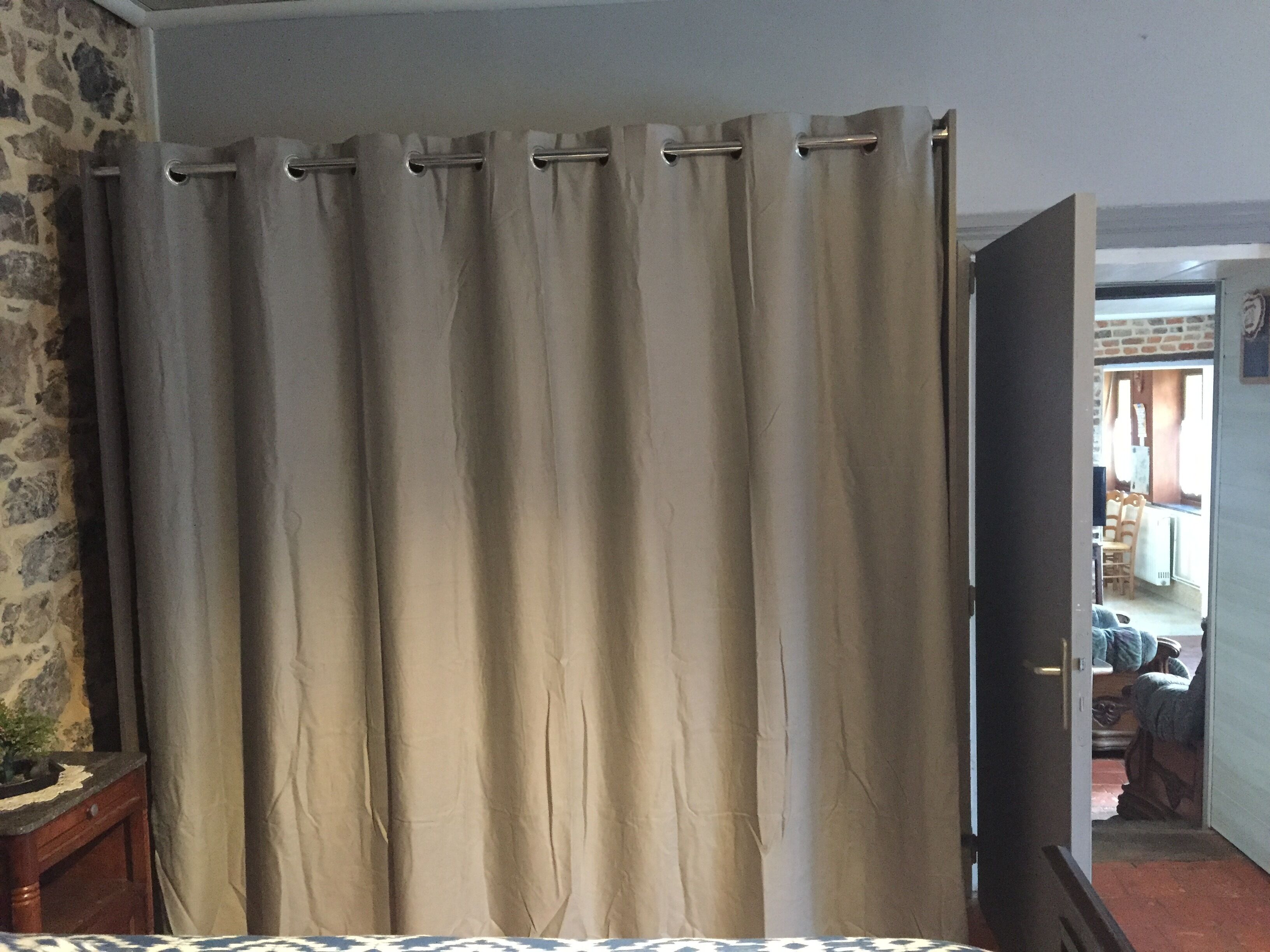 2 bedrooms, iron/ironing board, WiFi