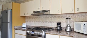 COMFORTABLE 3 bedrooms apartment