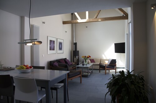 The apartment - modern & spacious