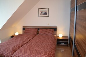 3 habitaciones, cuna de viaje, wifi gratis y ropa de cama