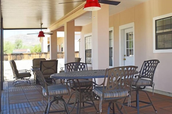 FurnishedPatio-
