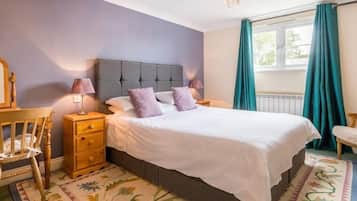 3 chambres, fer et planche Ă  repasser, Wi-Fi, draps fournis