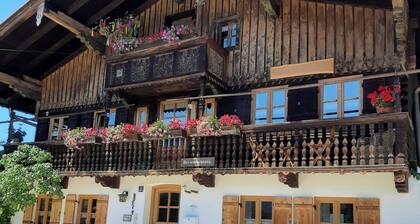 Zwei-Raum-Wohnung Bergblick 35qm, Dusche/WC, Extra-Schlafzimmer, KĂŒche