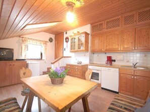 Kühlschrank, Ofen, Herdplatte, Geschirrspüler