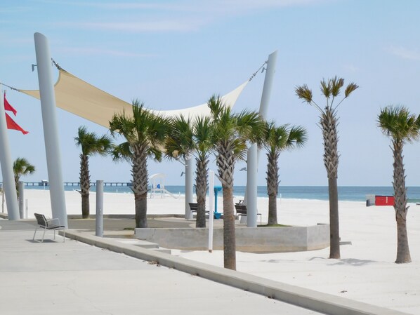 بالقرب من الشاطئ، مناشف للشاطئ