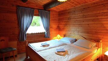 House | 4 bedrooms, individually furnished, bed sheets