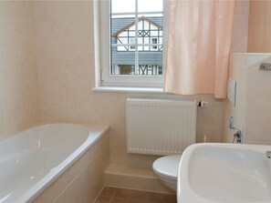 Villa | Badezimmer | Dusche