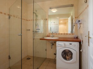 Ferienhaus | Badezimmer | Dusche
