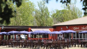 Dining - Mobile Home With Covered Terrace in the Quaint Camargue (Le Grau-Du-Roi)
