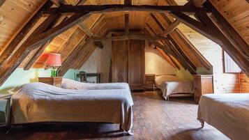 7 bedrooms, individually furnished, bed sheets