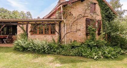 Charming Estate Dordogne With Pool