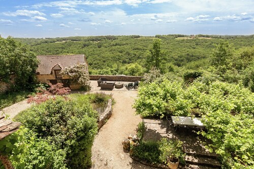 Charming Estate Dordogne With Pool