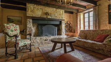 House | Living room