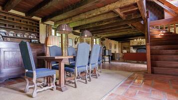 House | Living room