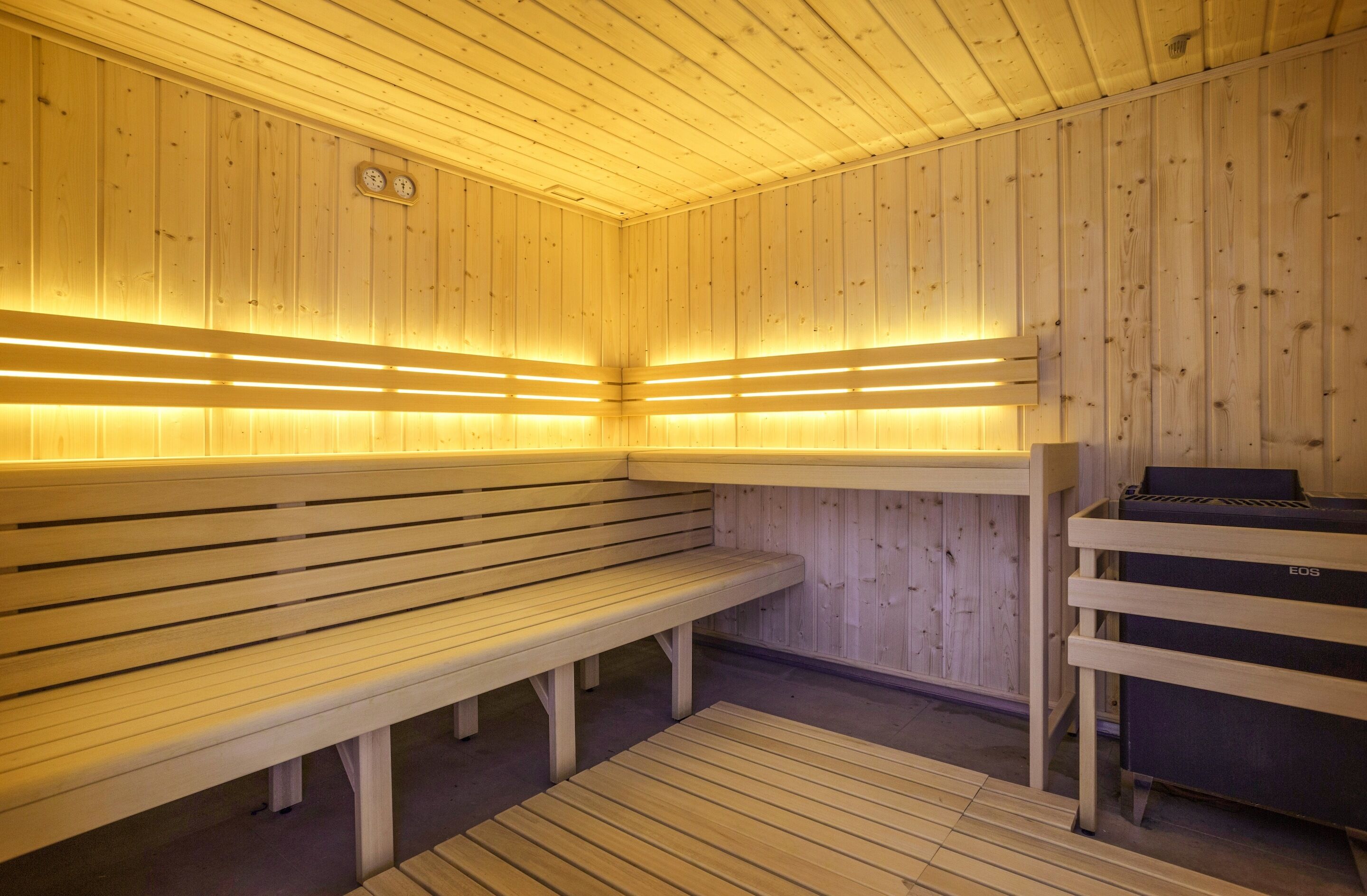 Phòng xông hơi sauna