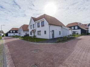 Villa | Exterior